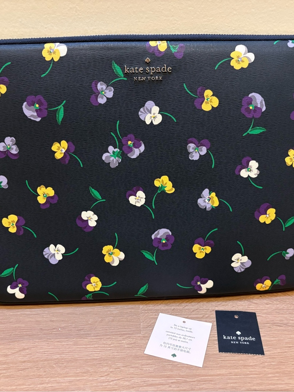 Kate Spade New York 15" Laptop Sleeve Zip Around Pansy Toss - Picture 10 of 10